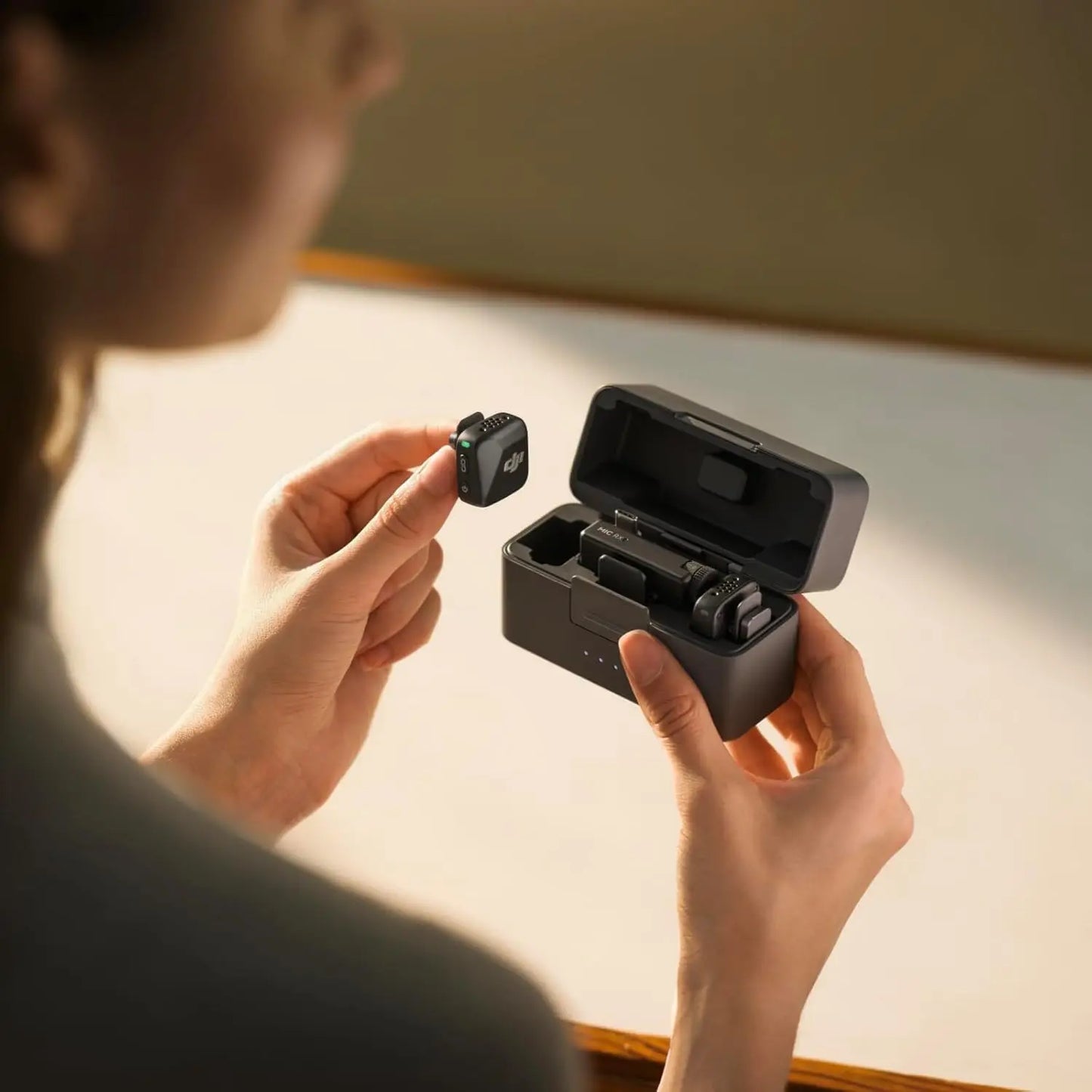 DJI Mic Mini Wireless Microphone 48-Hour Operation